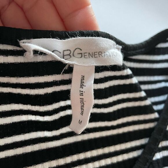 BCBG 90’s Y2K Striped Maxi Dress - Picture 6 of 6